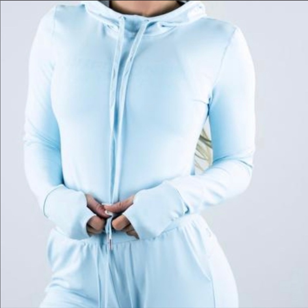BUFF BUNNY JOGGER/CROP HOODIE SET